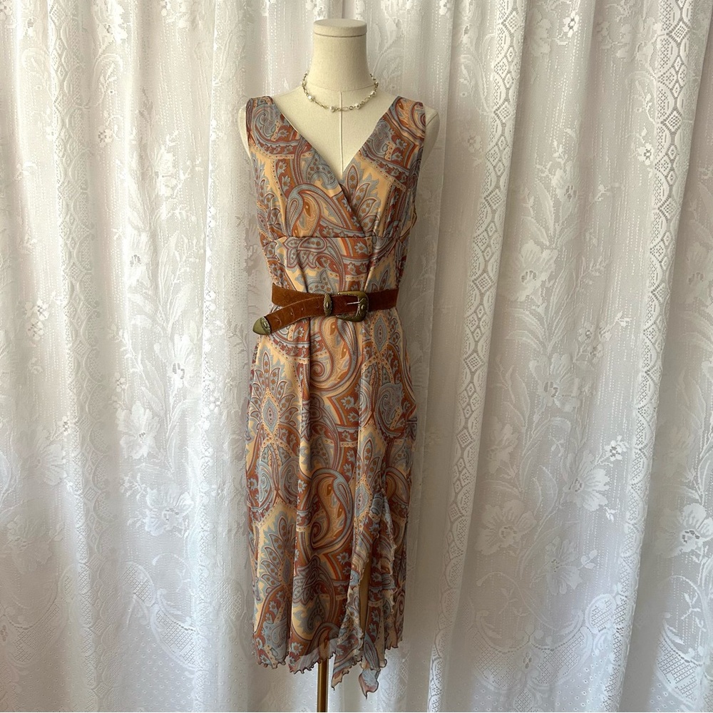 Vintage 1990's Neutral Paisley Patterned Midi Dress!